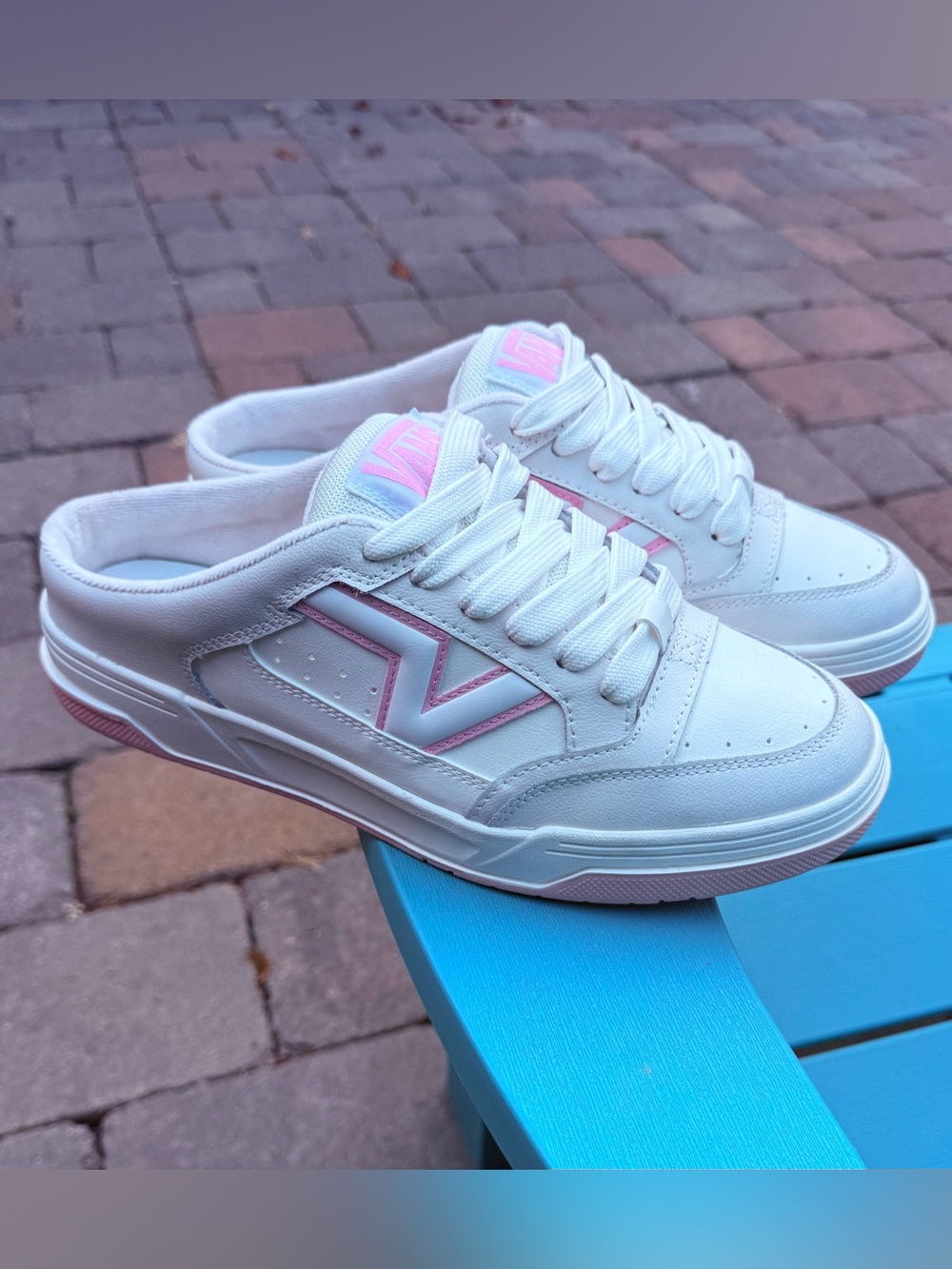 Mens Vans Off The Wall Upland Mule Lace Up Low Cut Sneakers - White & Pink Sz 10